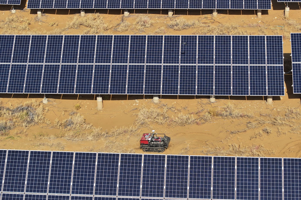 中广核新能源内蒙古朔方沙漠光伏电站